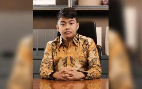 Profil Jhony Saputra, Anak Haji Isam yang Jadi Komisaris di Usia 20