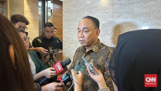 Budi Arie Usai Kemenkop Ganti Logo: Semangat Membangun Koperasi