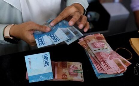 OJK Imbau Masyarakat Bijak Pakai Pinjol Jelang Libur Nataru
