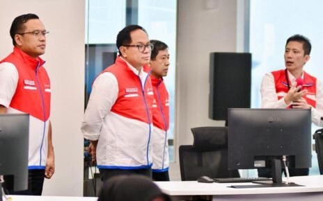 Wamen BUMN Cek Pasokan BBM Jelang Tahun Baru di Pertamina Digital Hub