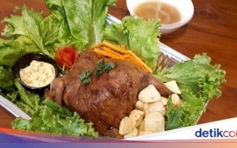 5 Fakta Ayam Kodok, Sajian Ikonik Natal yang Rumit Proses Pembuatannya