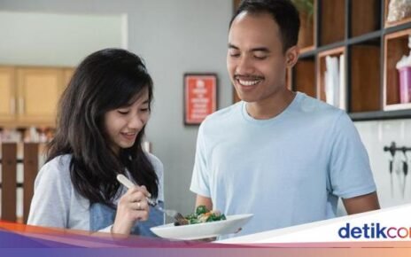 Begini Seharusnya Sikap Suami Jika Istri Memasak Untuknya