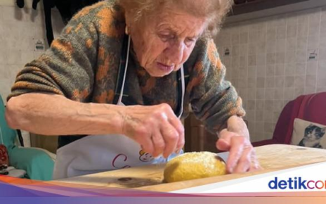Keren! Nenek Berusia 89 Tahun Sukses Jadi Konten Kreator Pasta