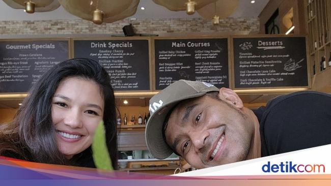 Judika dan Duma Riris Mesra Saat Ngopi hingga Makan di Resto
