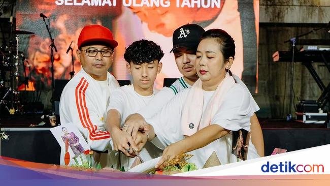 Ini Momen Soimah Makan Bakso hingga Jualan Sambal