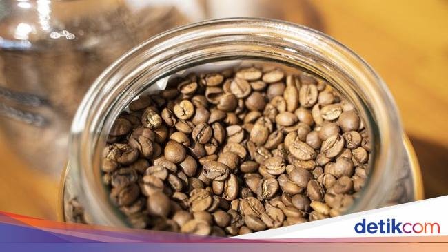 Toko Kopi dan Roastery Legendaris yang Nyempil di Dalam Pasar