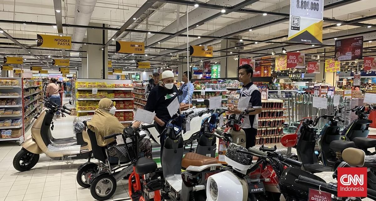 Banyak Diskon, Sepeda Listrik Rp3,6 Juta di Transmart Full Day Sale
