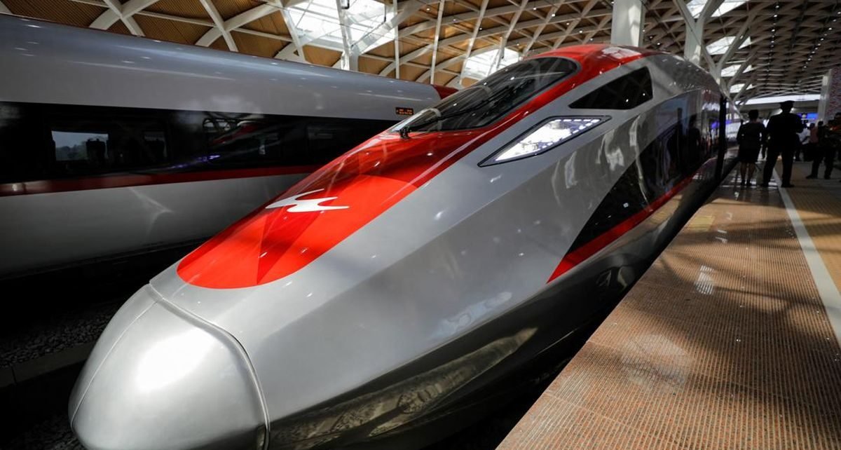 Penumpang Rombongan Bisa Dapat Diskon Tiket Kereta Whoosh 20 Persen