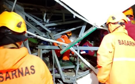 Kemensos Beri Santunan Rp15 Juta Buat Korban Jiwa Longsor Batam