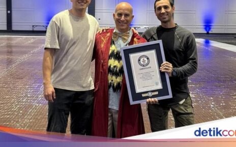 Keren! Nick Digiovanni Raih Rekor Cokelat Terbesar di Dunia