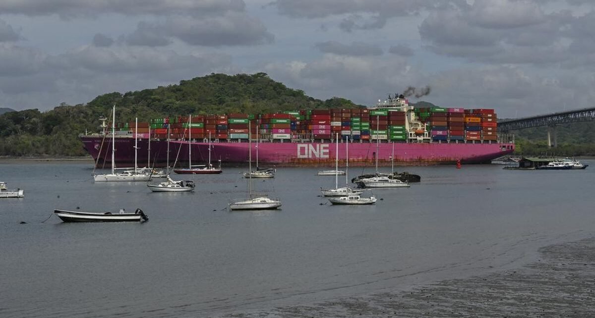Melihat Cuan Terusan Panama yang Ingin Diambil Alih Trump