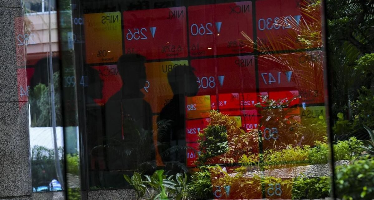 IHSG Ambruk ke 7.166 Jelang Libur Panjang