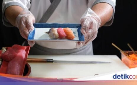 Kakek 71 Tahun Ini Traktir Makan Sushi Pakai Uang Hasil Merampok!