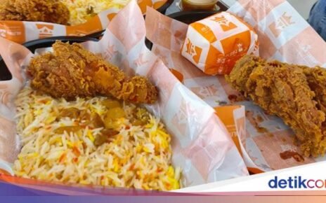 5 Resto Ayam Lokal yang Lagi Naik Daun dan Diantre Pembeli