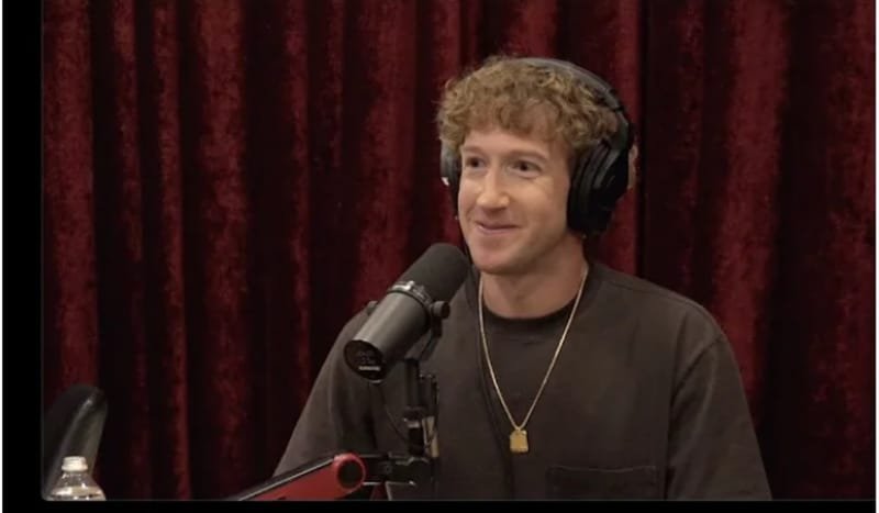 Mark Zuckerberg: CIA Dapat Mengakses Pesan WhatsApp
