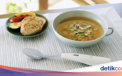 Canggih! Sendok Elektrik Ini Bisa Bikin Makanan Lebih Asin 50%