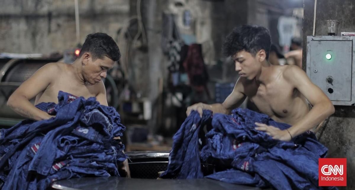 Geliat Industri Jeans Rumahan di Tengah Terpuruk Pabrik Tekstil