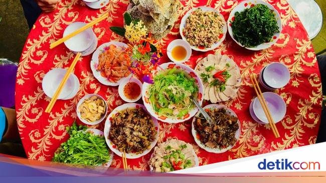 Apa Boleh Muslim Mengonsumsi Makanan Khas Imlek?