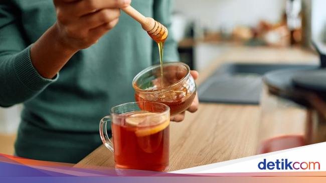 Sebelum Tidur, Coba Minum Air Madu untuk Manfaat Ini