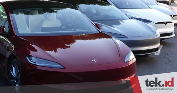 NHTSA selidiki parkir pintar Tesla setelah 12 kecelakaan