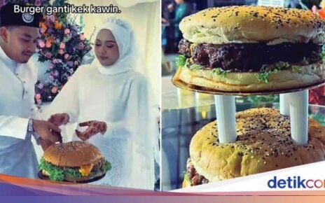 Pasangan Ini Ganti Kue Pengantin dengan Burger Jumbo Bertingkat
