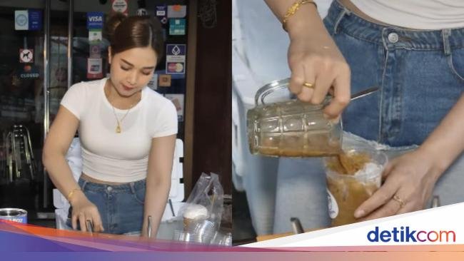 Viral! Wanita Cantik Ini Jual Kopi dan Thai Tea Kaki Lima
