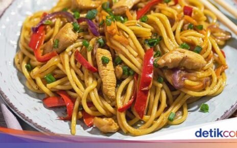 Resep Bakmi Goreng Ayam Bumbu Klasik yang Bikin Ketagihan