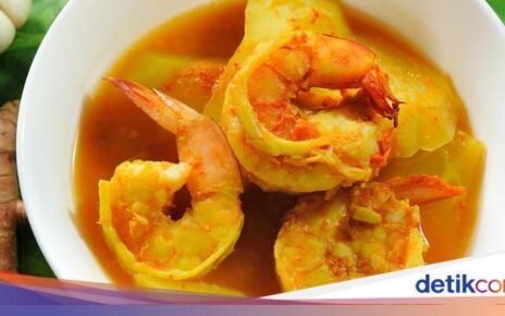 Resep Sayur Pedas Udang dan Pepaya Muda yang Segar Lezat