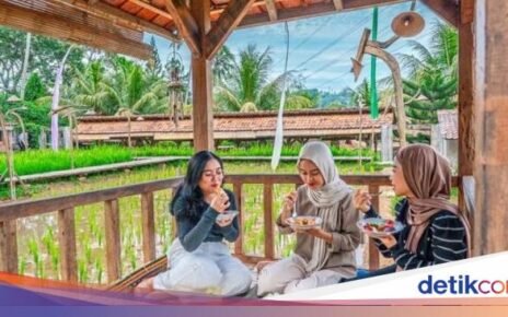 Ada di Bogor! 5 Tempat Makan Ini Punya Suasana Perkampungan Asri