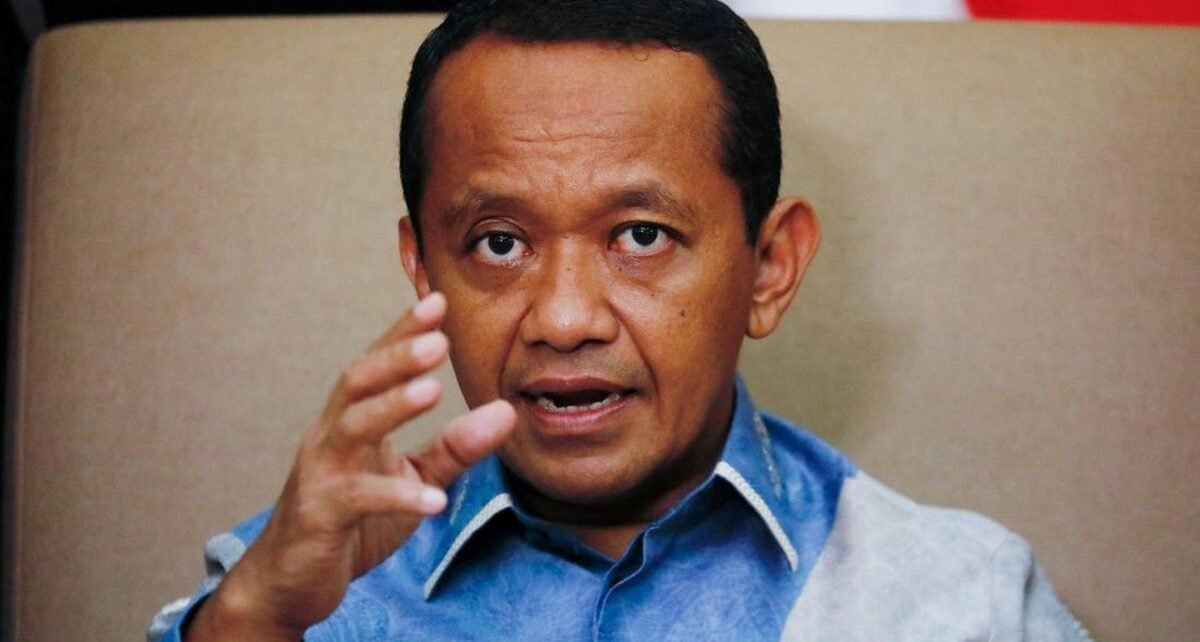 Bahlil Akhirnya Bersuara soal Penyebab Stok BBM Shell Cs Kosong
