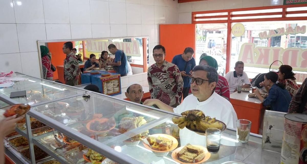 Kepala BPJPH Akan Bagikan Sertifikat Halal ke 50 Ribu Pengusaha Warteg