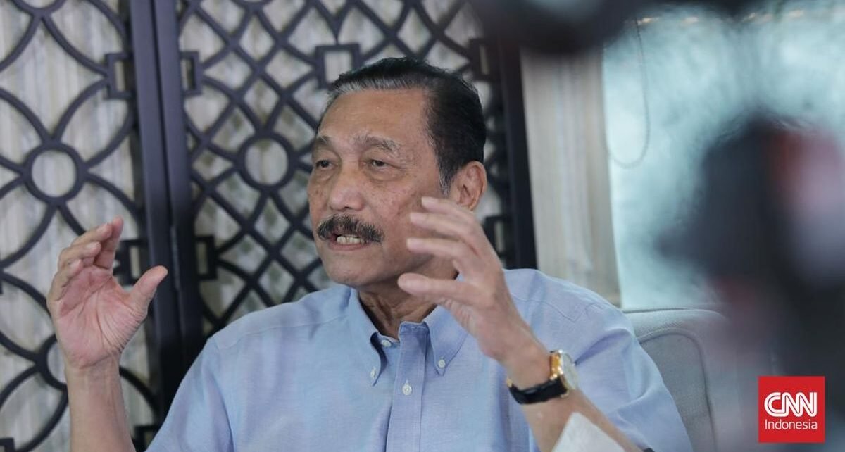 Luhut Akui Daya Beli Kelas Menengah Melemah, Ungkap Biang Keroknya