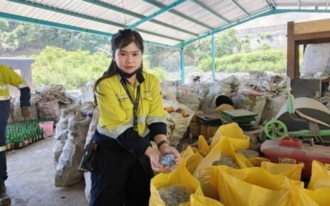 Komitmen Kuat Merdeka Copper Gold Kelola Sampah, Libatkan Warga Lokal