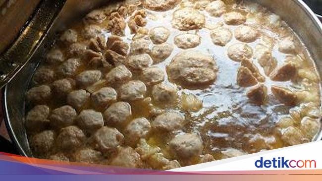 Bawa Duit Rp 11.000 Bisa Makan Bakso Enak di 5 Tempat di Jatinegara