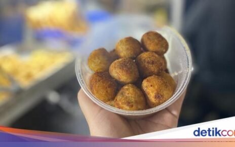Rela Antre Demi Cimol Bojot AA yang Kini Buka di Tebet