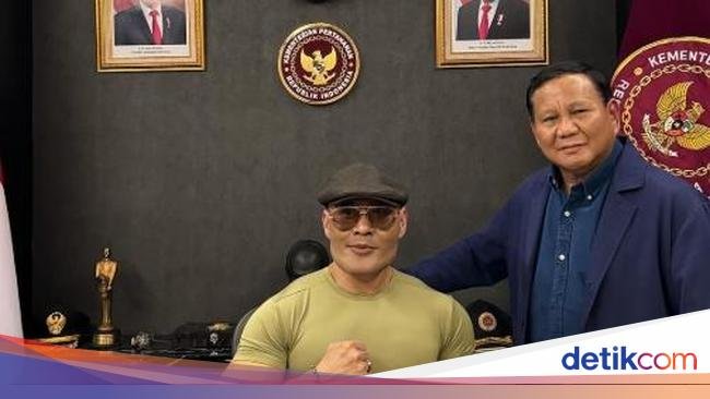 Deddy Corbuzier Kini Bisnis Kuliner Nasi Padang dan Bakery