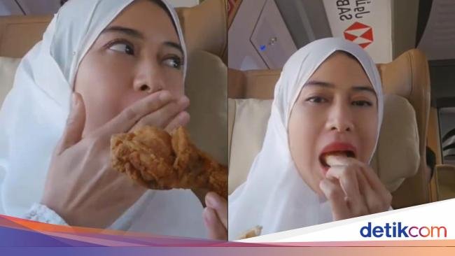 Dian Sastro Umrah, Cicip Ayam Goreng AlBaik yang Lezat