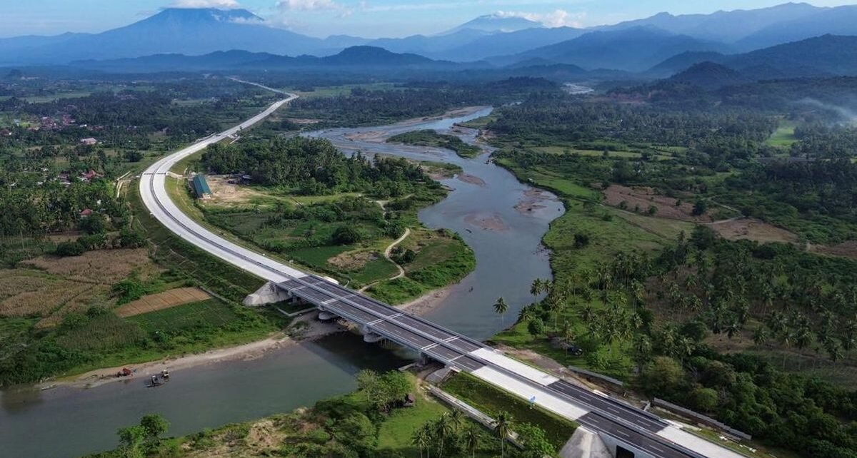 Penampakan Jalan Tol Pertama di Padang