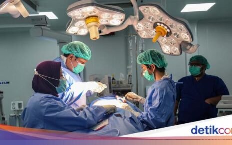Gegara Kebanyakan Makan, Perut Wanita Ini Harus Dioperasi