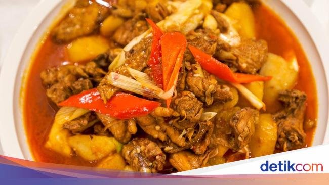 Resep Kari Merah Ayam dan Kentang, Pedas Gurih Untuk Lauk Bekal
