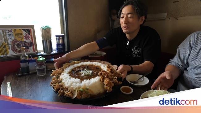 Jumbo! Resto Ini Sajikan Nasi Curry dan Nasi Goreng 2 Kg