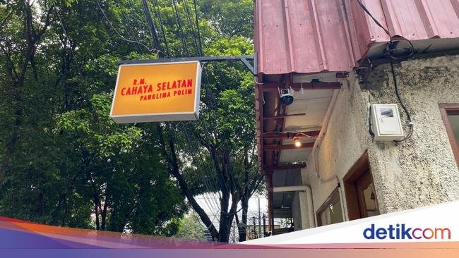 Yummy! Ada Masakan Rumahan China Peranakan di Warteg Kekinian