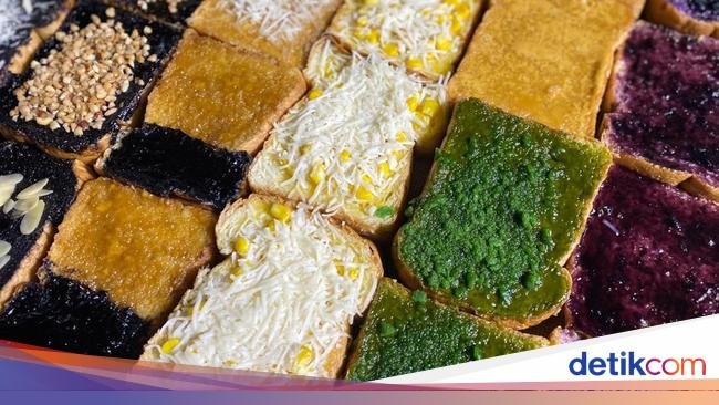 5 Kuliner Kaki Lima Viral di Tebet, Ada Roti Kukus dan Cimol Bojot