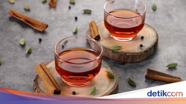 5 Teh Herbal yang Bagus Diminum Sebelum Tidur untuk Turunkan BB