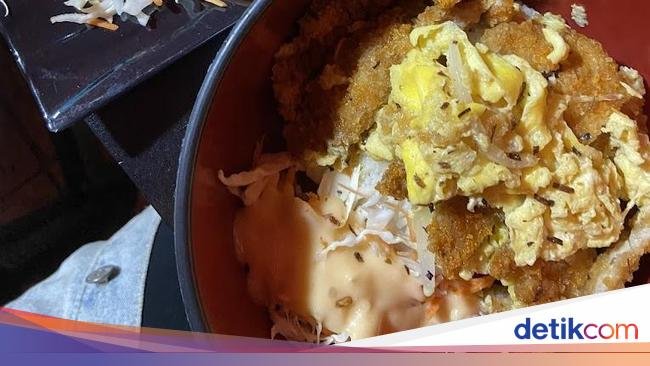 5 Warung Tenda Ini Sajikan Menu ala Resto Jepang Cuma Rp 20 Ribuan!