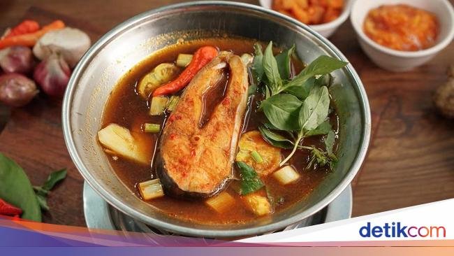 10 Restoran di Dekat Masjid, Ada Menu Timur Tengah hingga Sesundaan