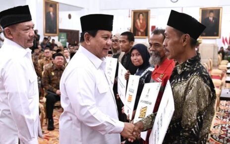 Baznas Salurkan 5 Program Mustahik di Hadapan Presiden Prabowo