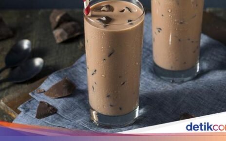 Batasi Konsumsinya! 5 Makanan dan Minuman Ini Picu Dehidrasi Saat Berpuasa