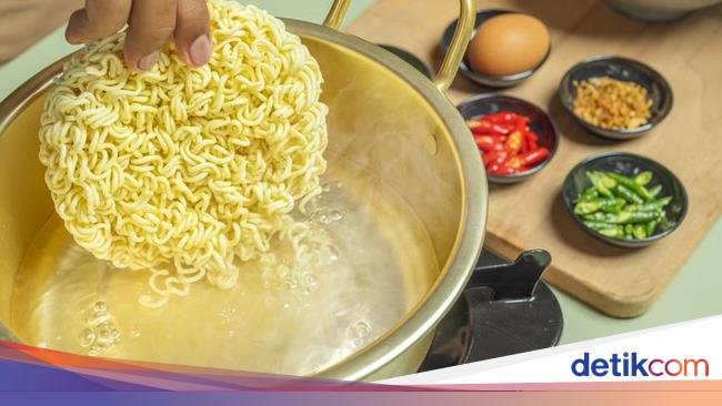 Berapa Lama Waktu Ideal Masak Mi agar Tidak Lembek?