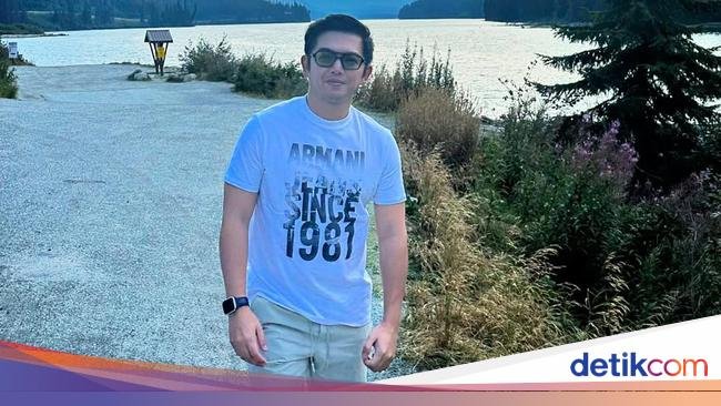 Nicky Tirta Bikin Roti Bakso hingga Kulineran di Korea